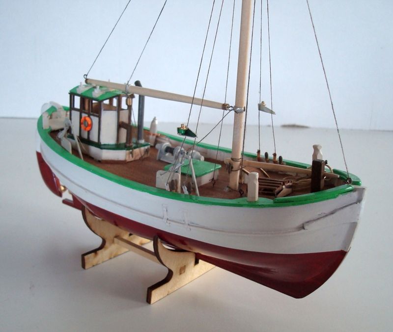 NORDISK TRÅLARE MF SVEA. SKALA 1/55 LÄNGD 26 CM.