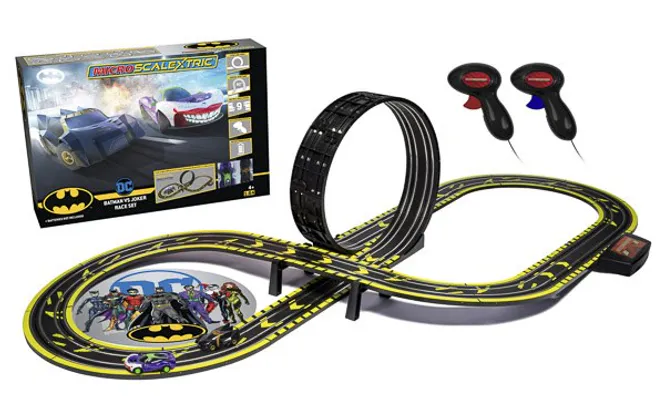 Huvudbild MICRO SCALEXTRIC BATMAN VS JOKER. OBS. SKALA 1/64