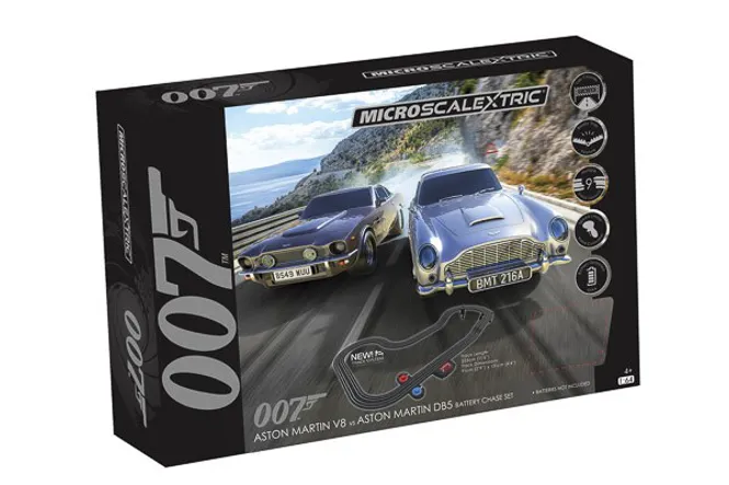 Huvudbild MICRO SCALEXTRIC JAMES BOND 007 RACE SET - ...