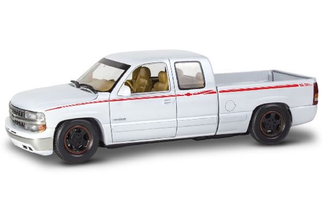 Bild på 1999 CHEVY SILVERADO CUSTOM PICKUP SKALA 1/25