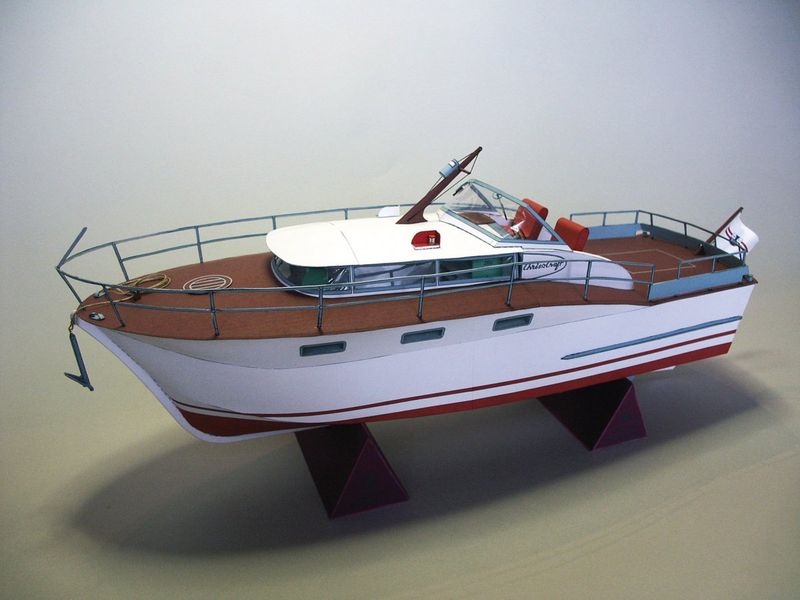 CHRIS CRAFT FUTURA, SKALA 1/20